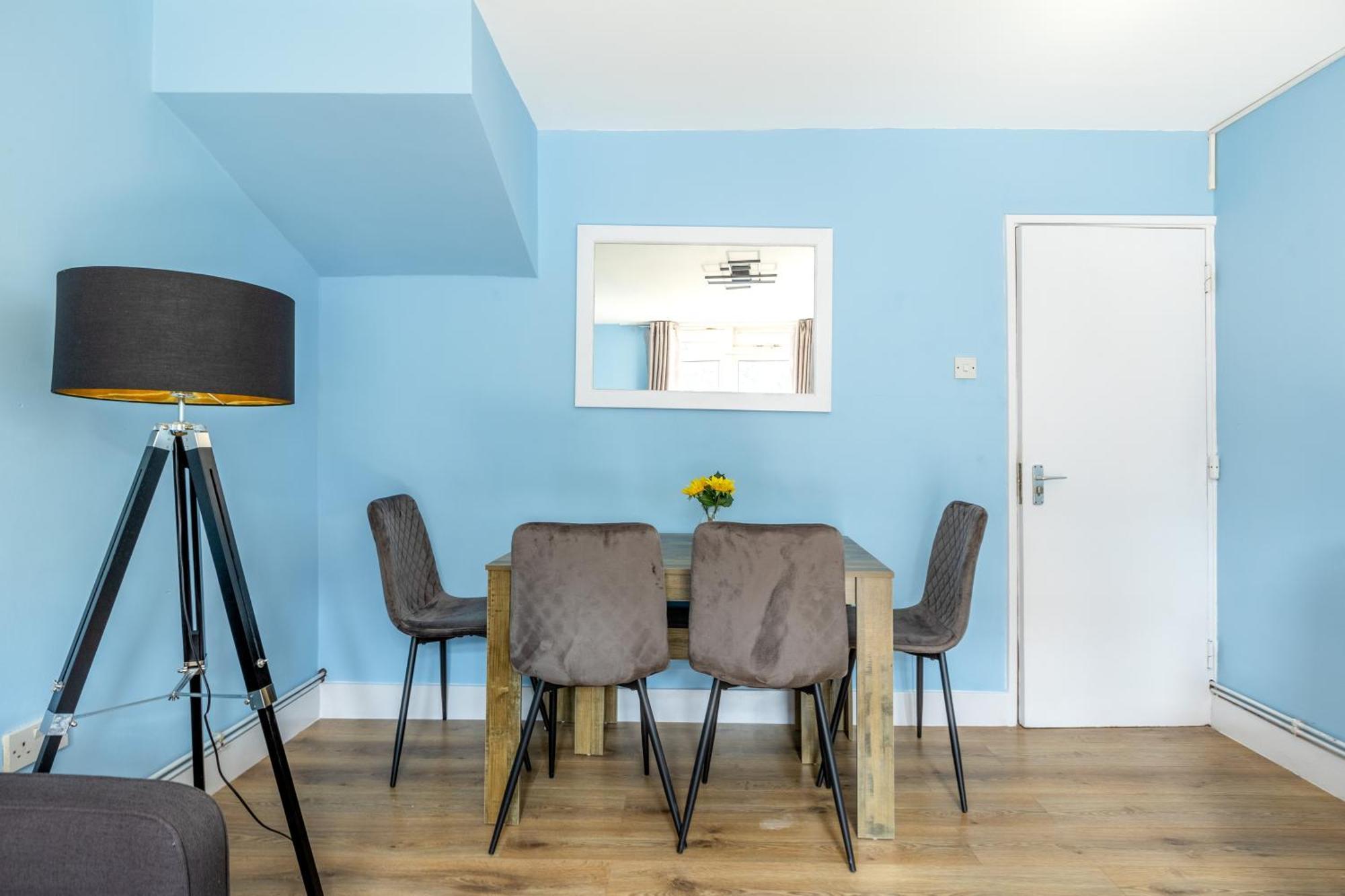 Magnificent 3Br Apt With Balcony London Luaran gambar